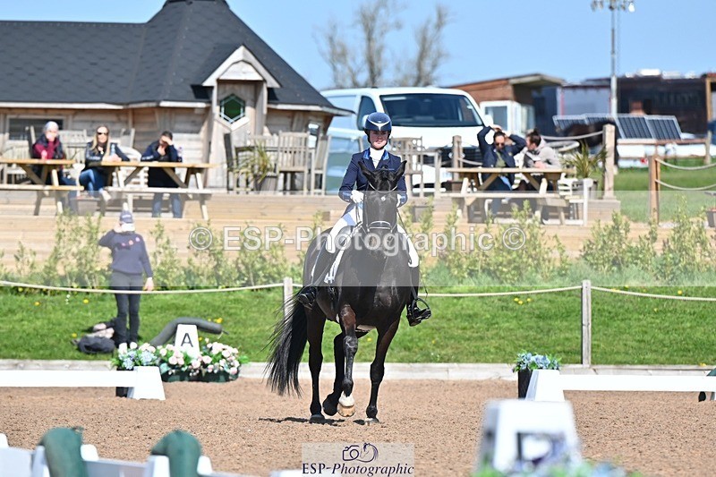 250405-122537-10640 - 174-Sarah.Khairallah-Ilowette