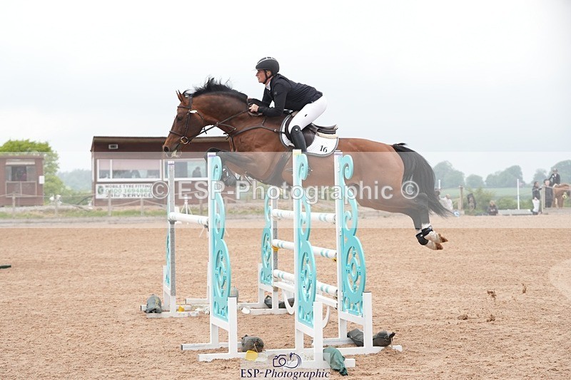 260508-090233-04492 - Cls 12 Snr Foxhunter