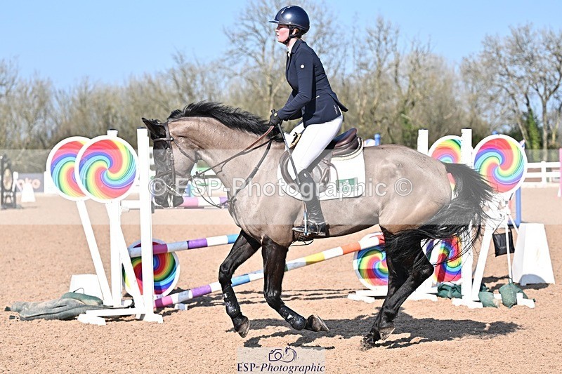 260304-130532-00432 - Cls 4 Newcomers and 1.10m Open