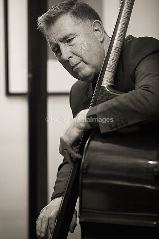 NKC-52 - Denny Illet and chums plays tribute to Nat King Cole