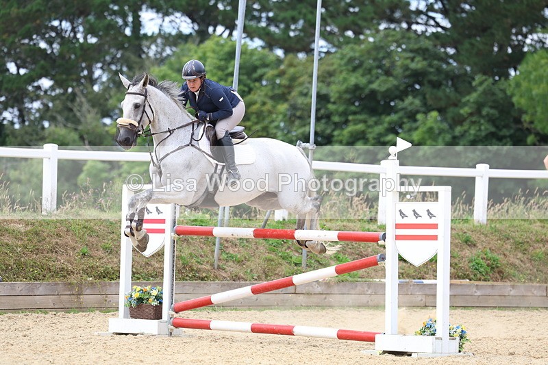 3E7A6333 - Class 8: Senior Newcomers/1.10m open