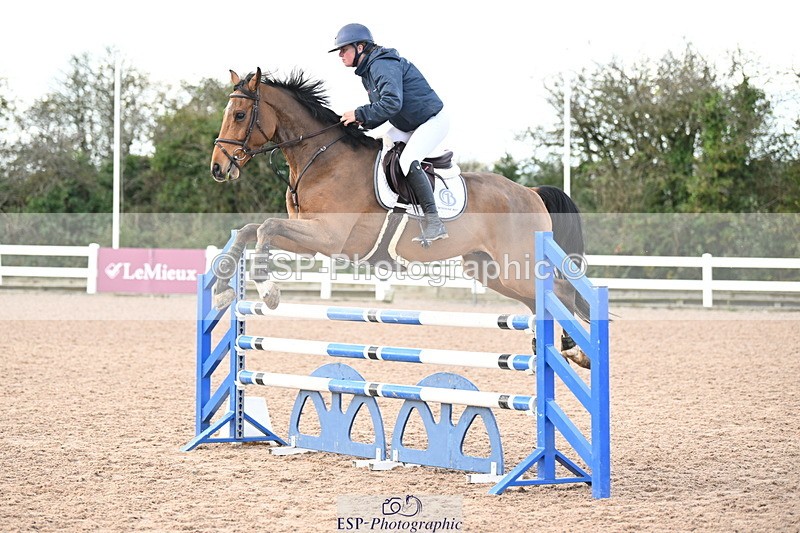 241023A-135837-00936 - Cls 4 Newcomers and 1.10m Open