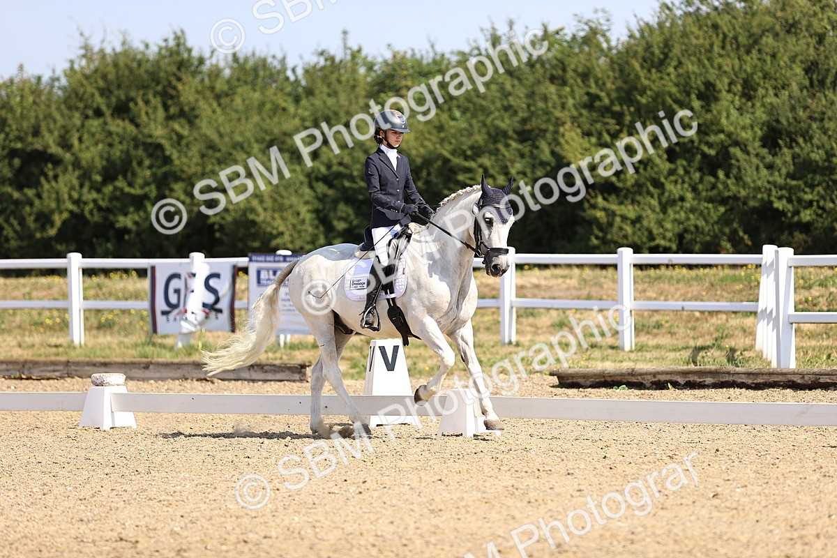 SBM_009208 - Novice 5 - 9.50-10.53