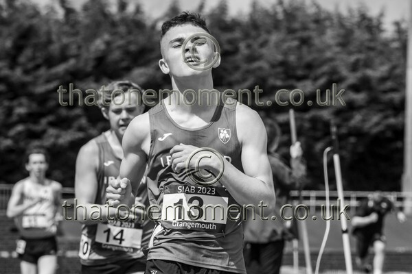 SIAB23-527980 - Track Male Set One