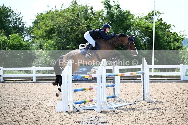 240605A-144711-00797 - Cls 4 Newcomers and 1.10m Open