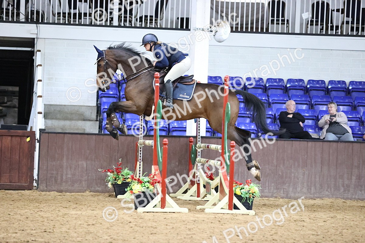 SBM_001811 - Class 4 - Senior Newcomers - 1.10m Open