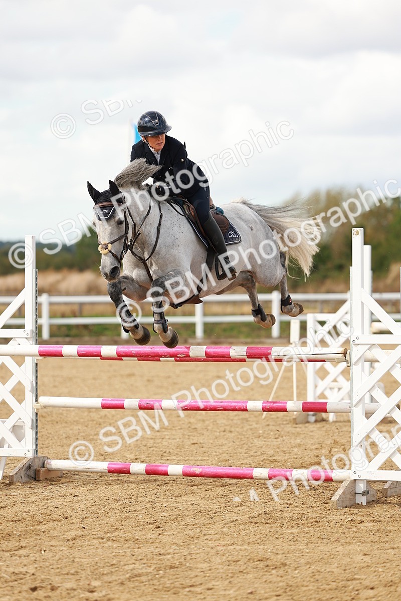 SBM_001327 - Class 4 - Senior Newcomers - 1.10m