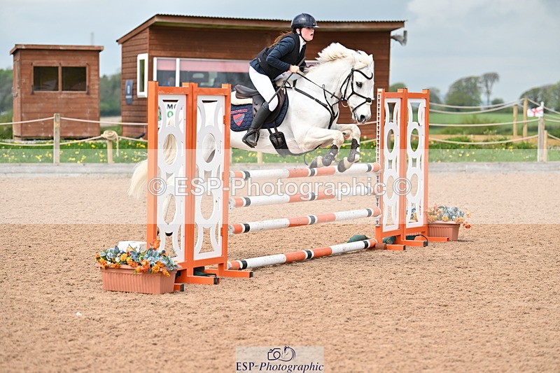 240506A-114837-08620 - Cls 4 Blue Chip Pony Newcomers & 1m Open