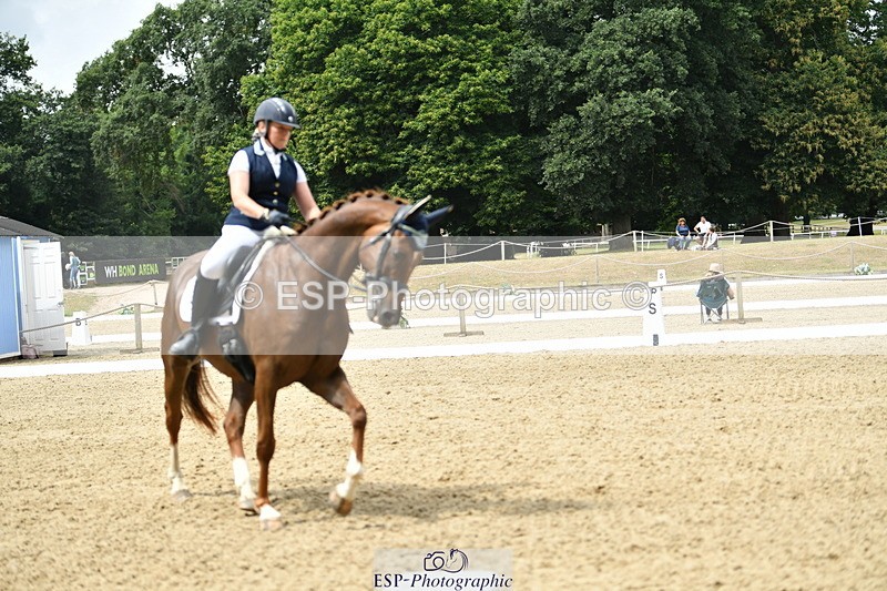 250718A-121423-01384 - 144-Verity.Perry-Vogue