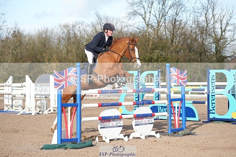251108-130925-02656 - Cls 13 Foxhunter and 1.20m Open