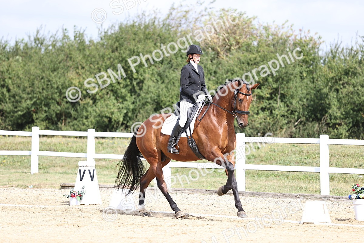 SBM_016170 - Class 14 - Novice 23 - 10.29-11.32
