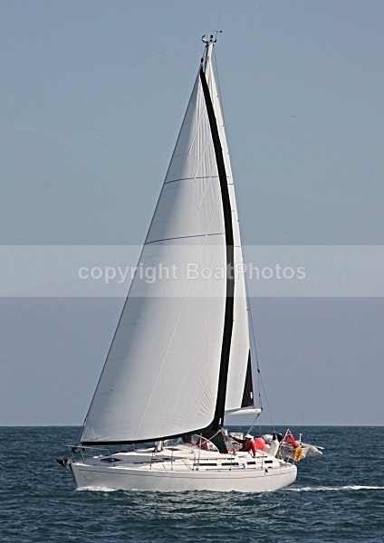 090913 WHITE KNIGHT IMG_6572 - Sailboats - monohull