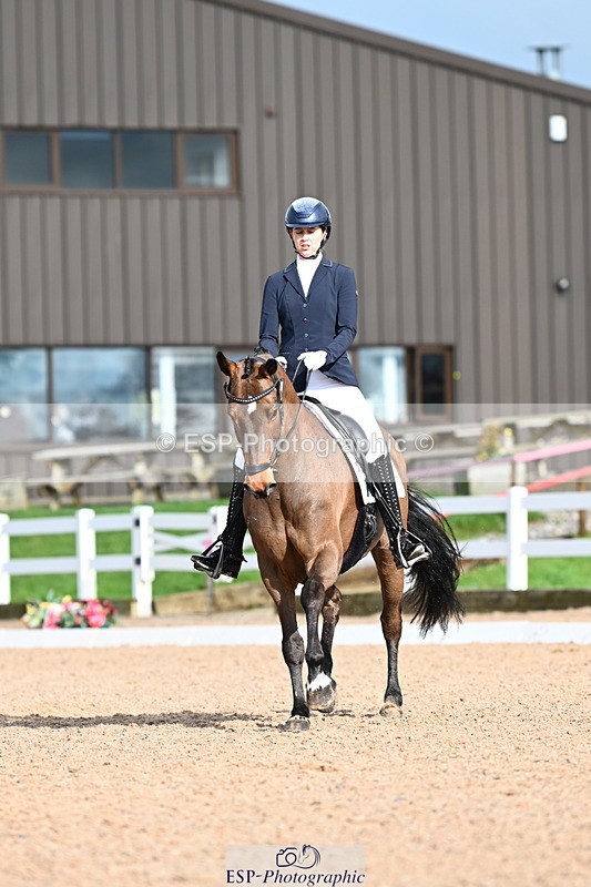 240218A-124810-07325 - 131-Lauren.Burrows-Active.Vogue