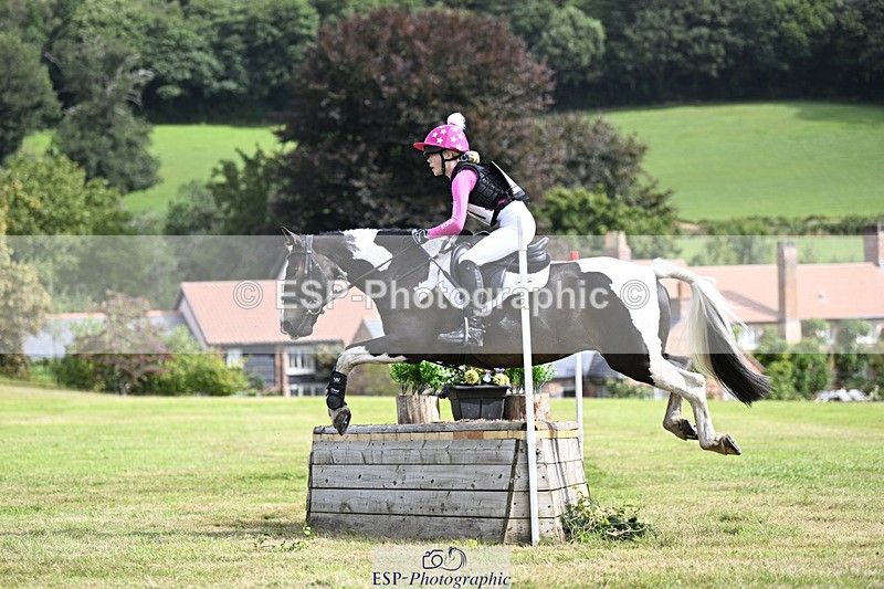 240825X-104336-31427 - 70cm XC 10.00 to 11.00