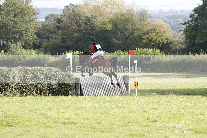  WWHT 171021 3077 - Intermediate (0.90m)  17/10/21