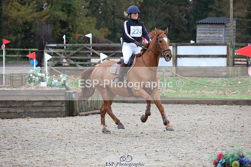 231118-130353-01694 - Cls 3 90cm