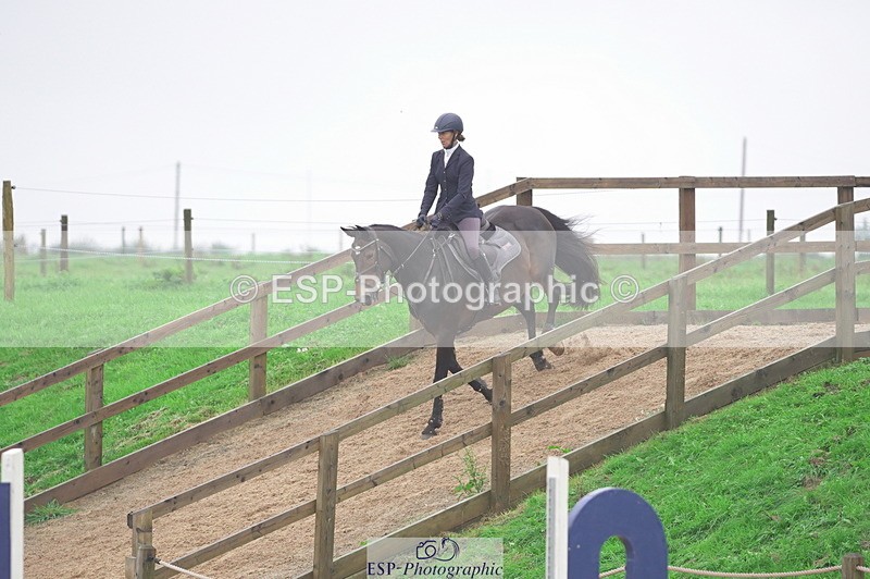 231017A-160324-07746 - Cls 31 Snr 1m Derby