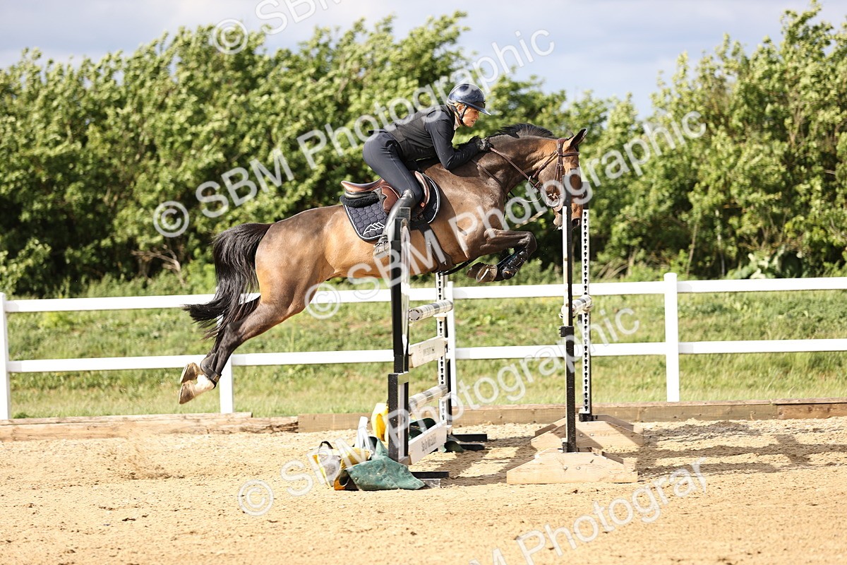 SBM_003863 - Class 13 - Senior Foxhunter - 1.20m