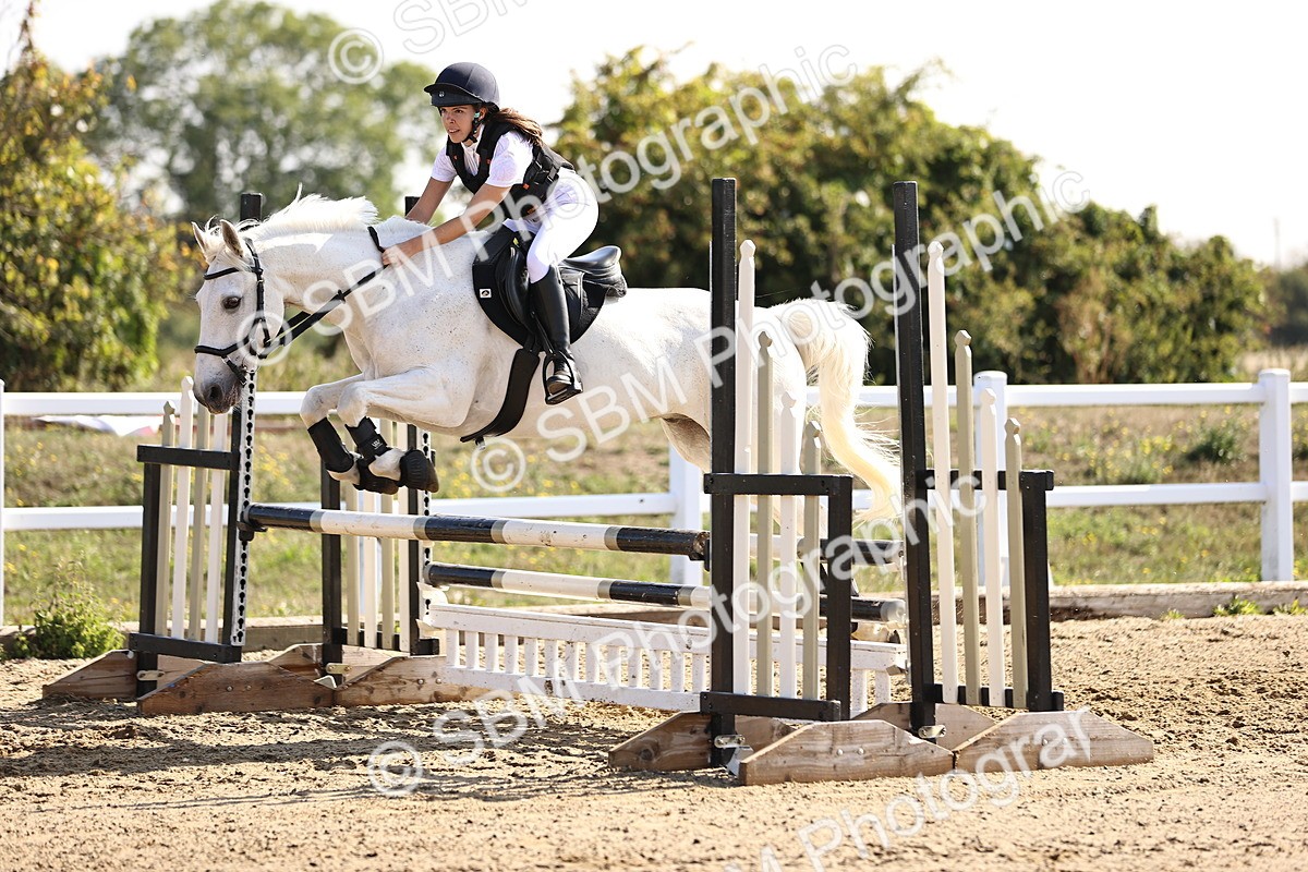 SBM_005574 - Class 8 - Clear Round