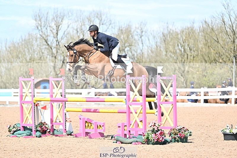 240418A-133748-03541 - Cls 13, 1 Star Bronze Tour 1.10m