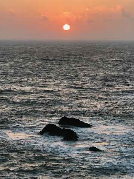 Sunrise, The 'Nebbits'. - Old Portlethen Village photographs.