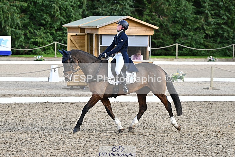 241023-151603-00500 - 109-Amber.Williams-THE.EMERALD.LILY