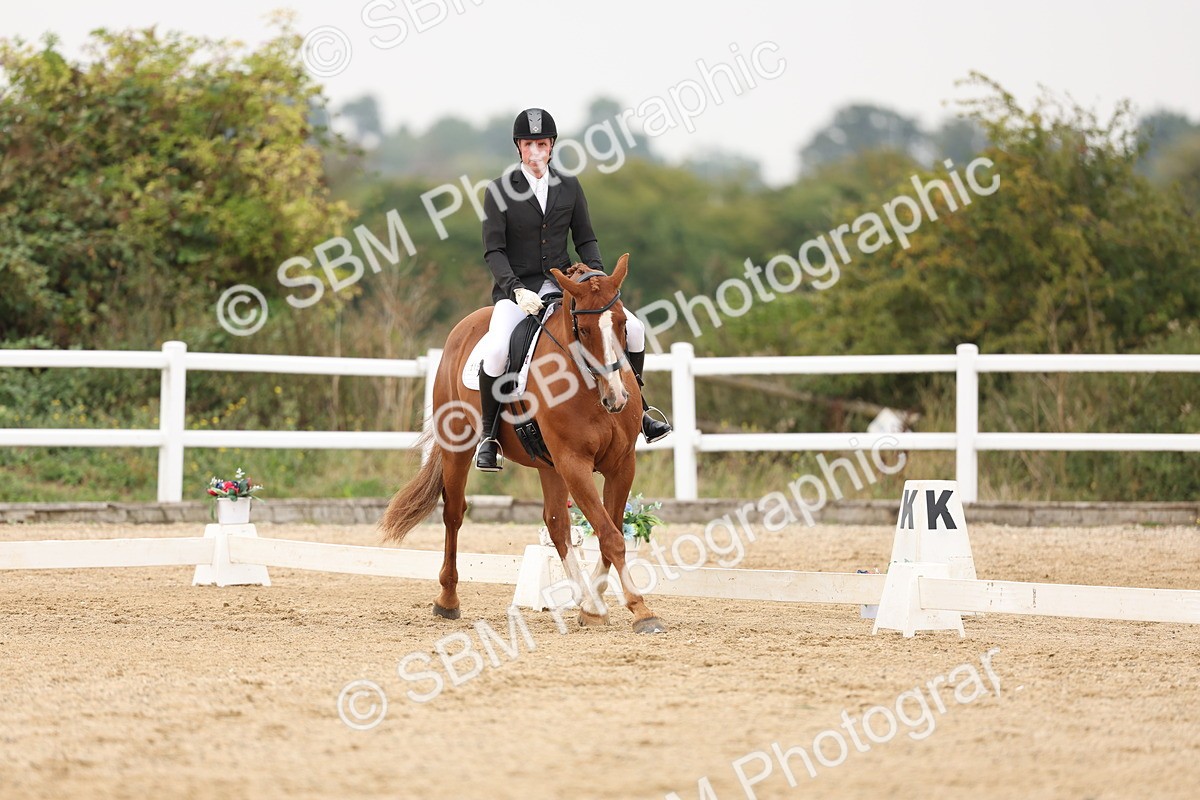 SBM_01568 - Class 9 - Novice 27 Champs