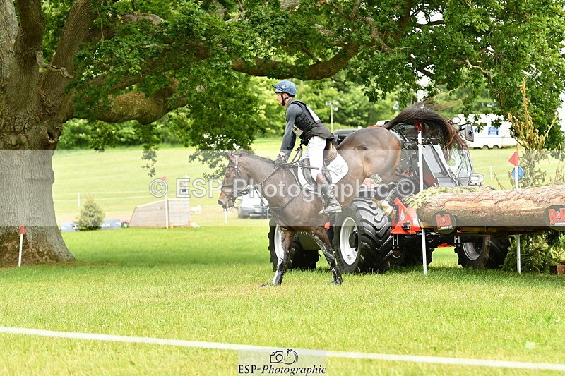 250525A-143632-16986 - D-404-Tom.Jackson-PLOT.TWIST.B