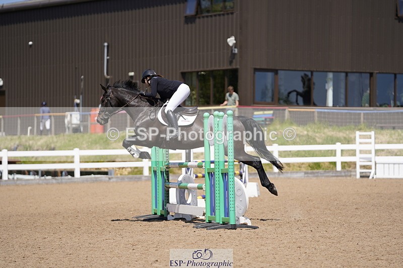 230527A-143752-04703 - Cls 23 1.05m Amateur Quali