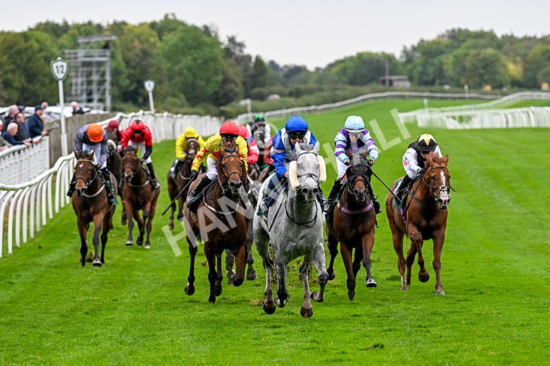 011025-Race 6-Mudamer-0583 - Race 6