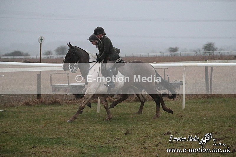 PtP 260125 1231 - Cocklebarrow Point-to-Point racing with the Heythrop Hunt 26/01/25