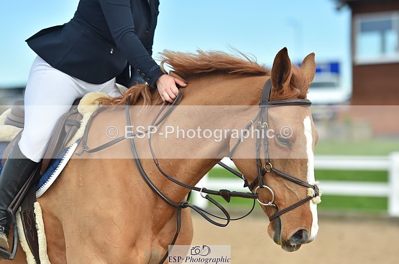 231111A-123538-01899 - Cls 12 Newcomers & 1.10m Open