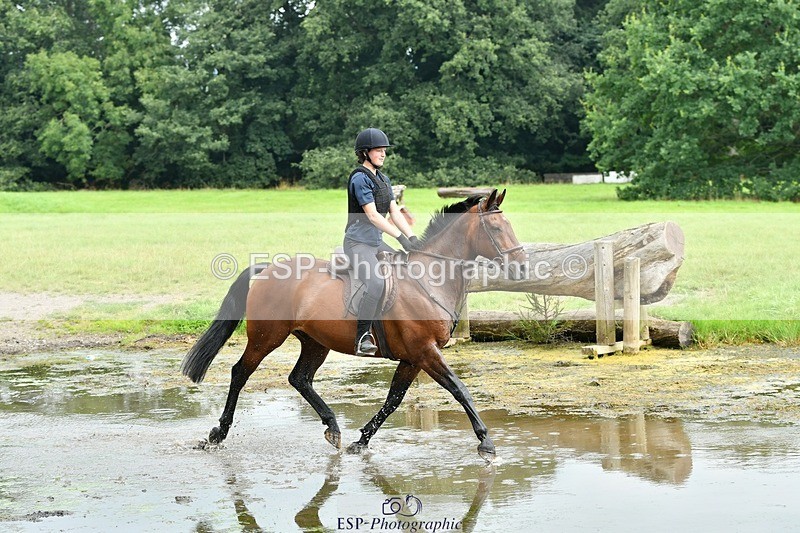 230817-131941-00923 - Theo's 1st Group - XC