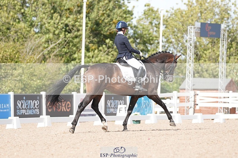 250906-134031-03355 - 113-Nicole.JahanshahiVirtual.Attraction