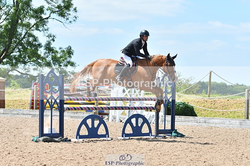 240609A-122406-05143 - Cls 18 Snr Newcomers and 1.10m Open