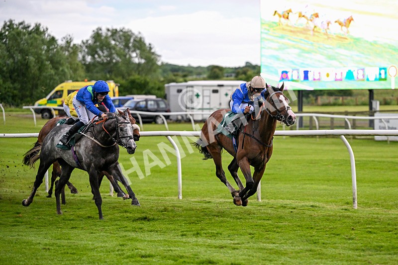 110626-Race 6-Uppercase-5421 - Race 6 20.59pm Racing Again 22nd June Handicap