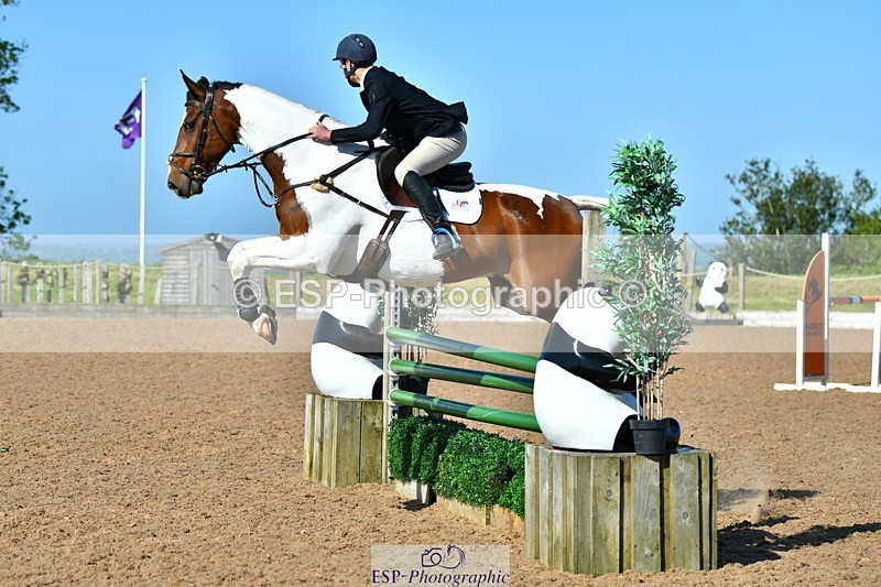 230526A-093315-00887 - Cls 1 Snr 1.05m + 1.10m Open