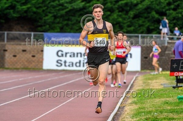 Sen25SUN-927436 - Track Male