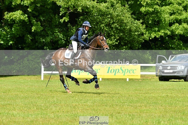 230528-143231-18291 - 479-DASSETT_SELECT-Kate_Rocher-Smith-XC