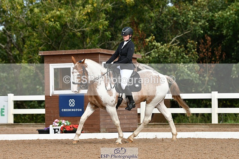 250906-095759-00521 - 090-Isabel.LawsonIn.the.pink