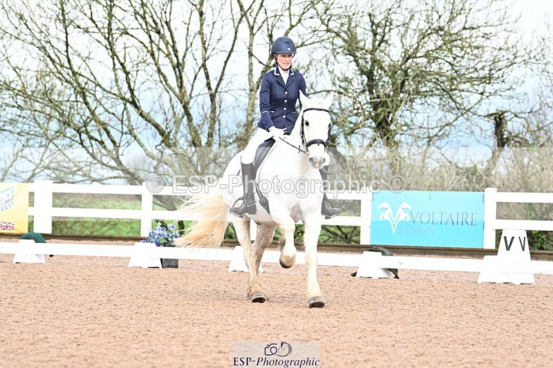 240218A-092559-04750 - 112-Sarah.Browne-Domino.star