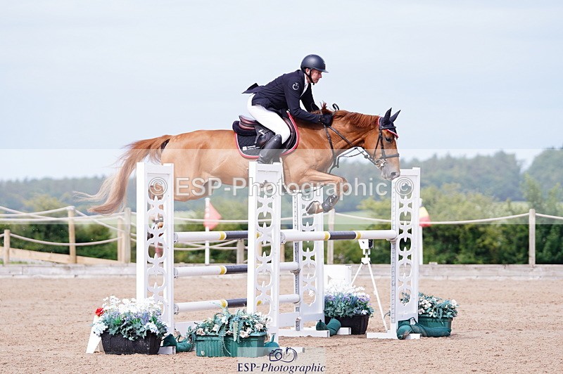 240803A-102208-07189 - Cls 29 Snr Foxhunter