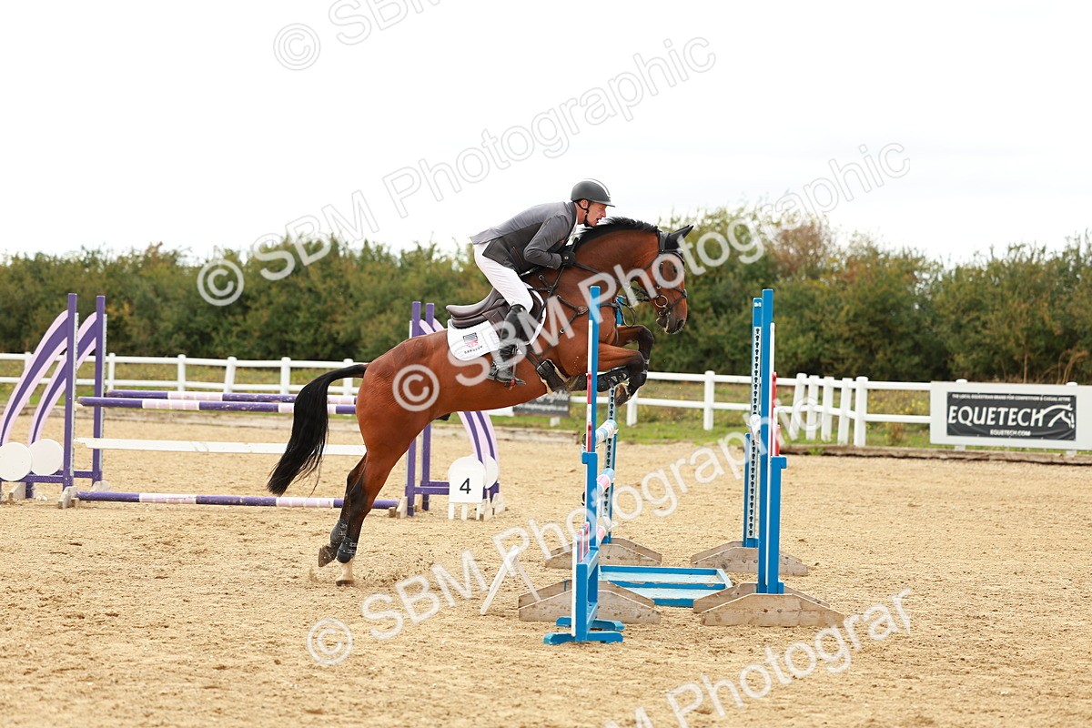 SBM_001509 - Class 4 - Senior Newcomers - 1.10m