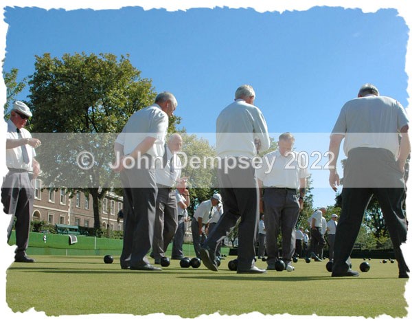 Bowlers Dancing - Bowling  In Montrose