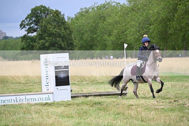 WJ6_2960 - Time at Jump 11:06 to 11:40
