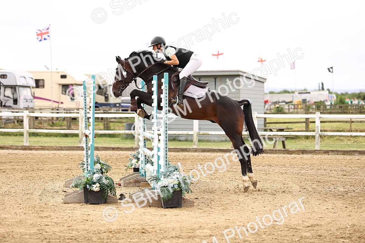 SBM_003011 - Class 21 - Senior Newcomers - 1.10m