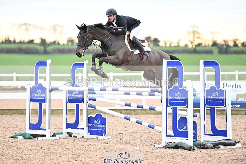 250112-141637-01582 - Cls 21 Foxhunter and 1.20m Open