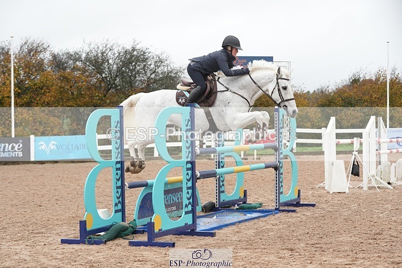 251107-133822-01001 - Cls 5 Newcomers and 1.10m Open