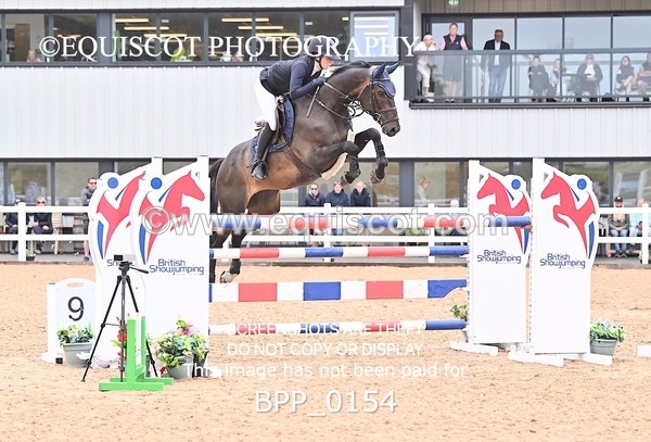 BPP_0154 - CLASS 25 SUN HOYS Redpost Equestrian Senior Foxhunter Second Round