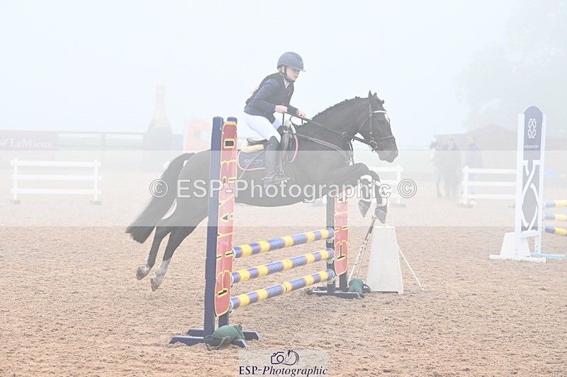 240907A-092435-00105 - Cls 1 Pony Intro 70cm